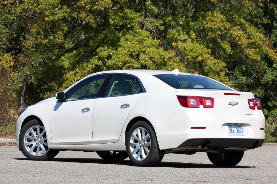  Chevrolet Malibu 2014 года  (фото 3 из 50)